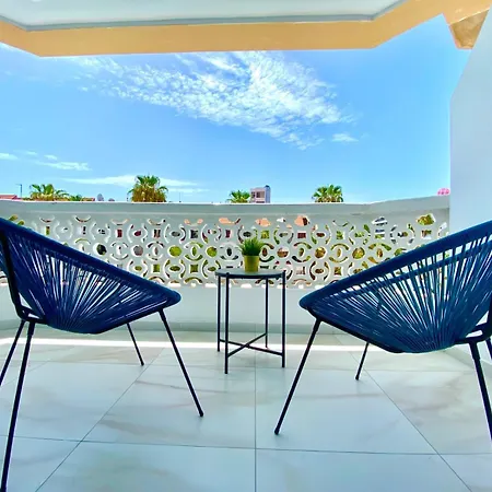 Jade Exclusives In Americas * Playa de las Americas (Tenerife)