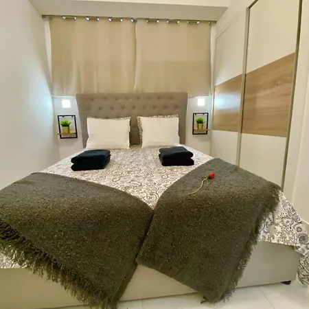 Jade Exclusives In Americas * Плая-де-лас-Америкас