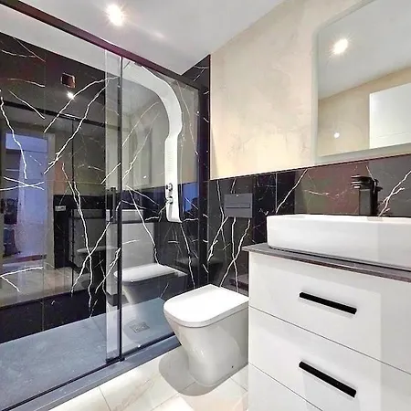 Jade Exclusives In Americas Appartement *