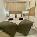 Jade Exclusives In Americas * Playa de las Americas (Tenerife)
